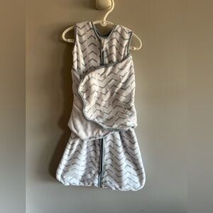 HALO SleepSack Swaddle 3-6 Months Small Blue Chevron Pottery Barn Baby